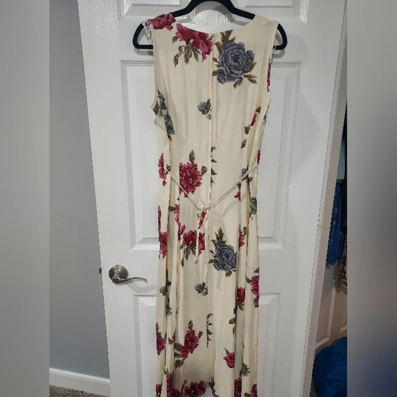 Vintage En Focus Cream Floral Sleeveless Maxi Dress in Size 13/14 - Picture 8 of 13
